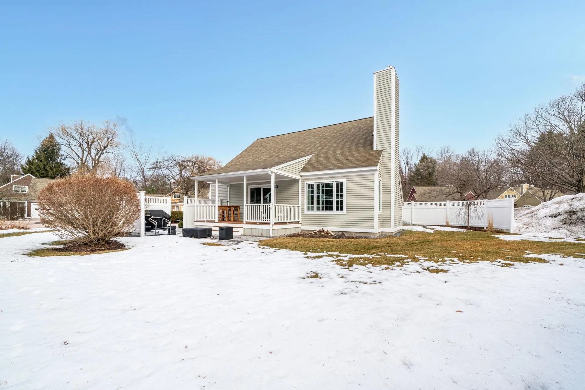 156 Straw Hill Road Manchester NH 03104