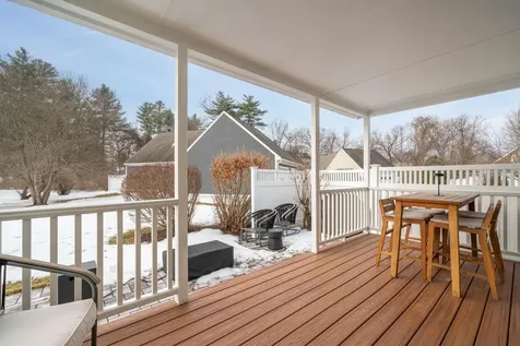 156 Straw Hill Road Manchester NH 03104