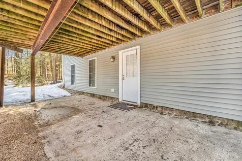 10 Saw Hill Road Hooksett NH 03106
