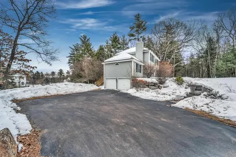 10 Saw Hill Road Hooksett NH 03106