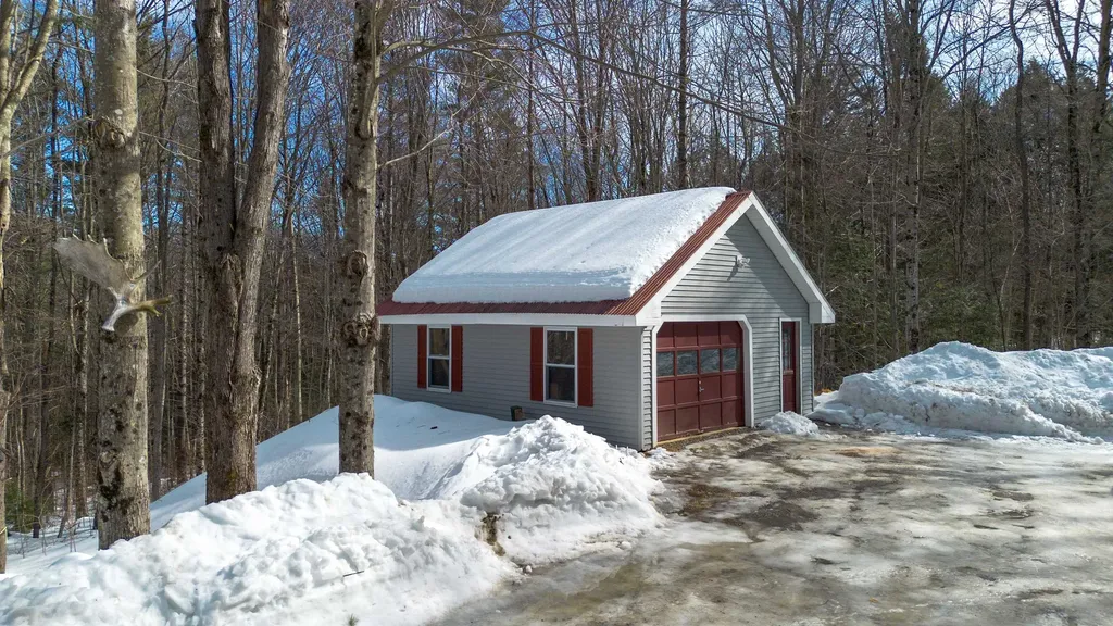 60 Robbins Road Dover VT 05341