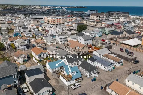 18 Riverview Terrace Hampton NH 03842