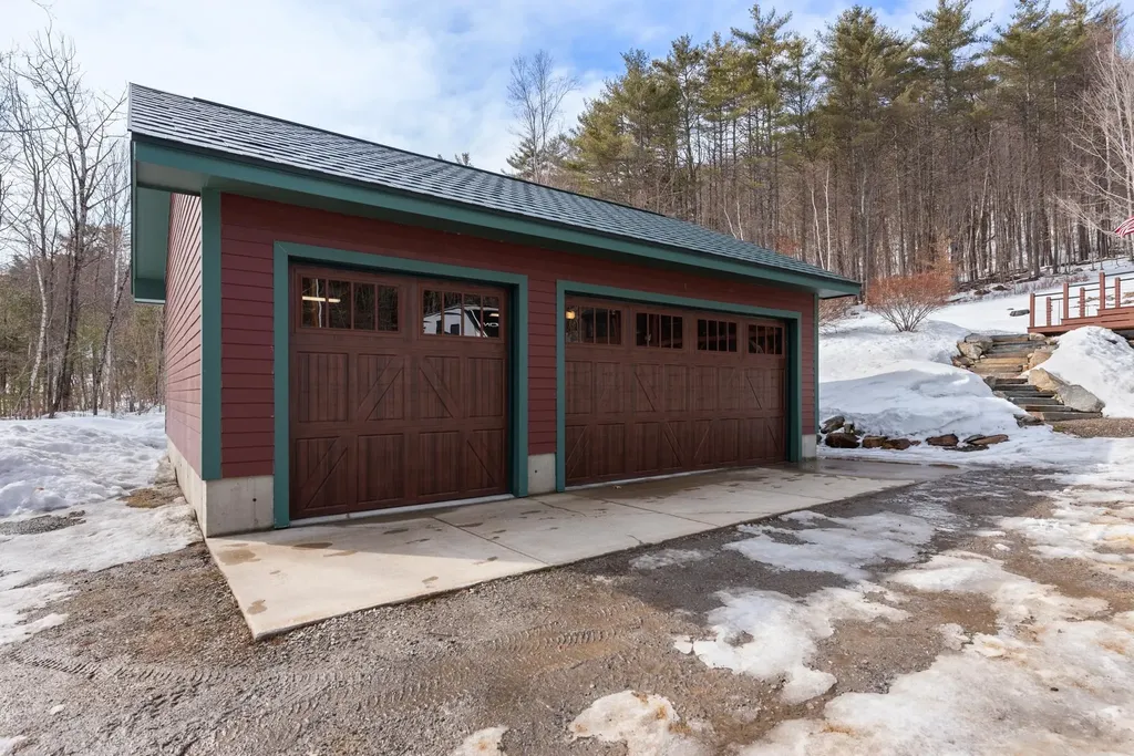 1241 Winona Road New Hampton NH 03256