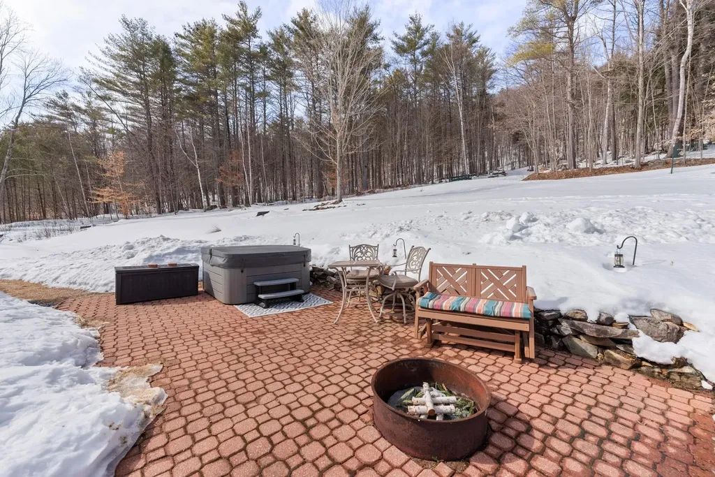 1241 Winona Road New Hampton NH 03256