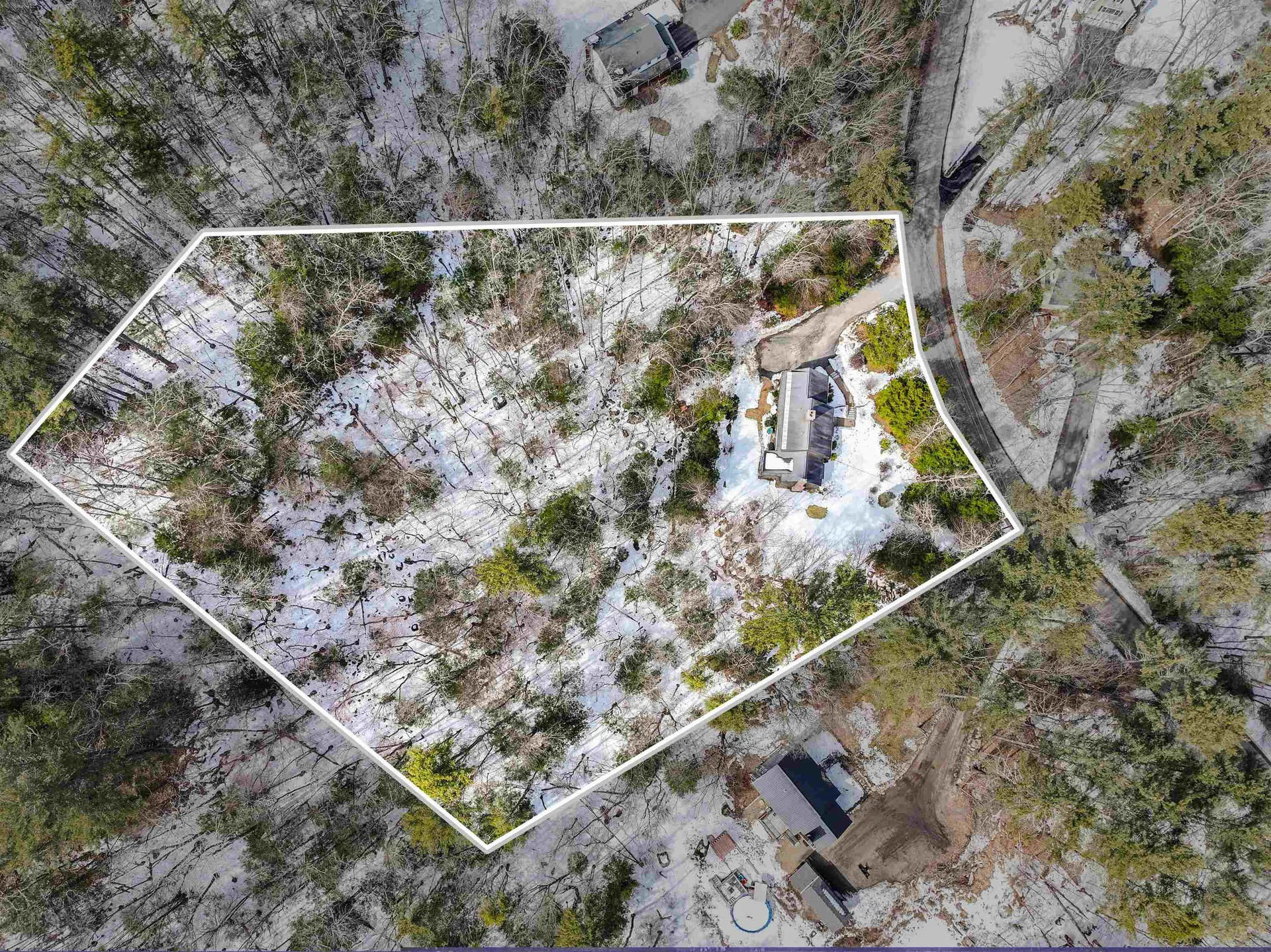 10 Nathaniel Drive Amherst NH 03031