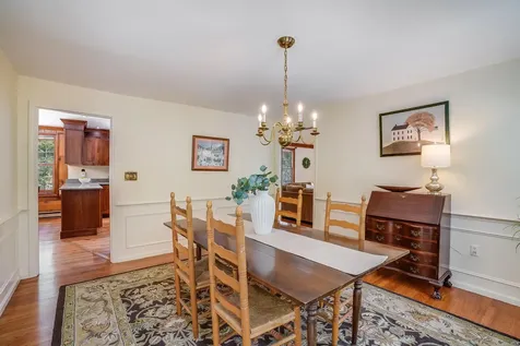 10 Nathaniel Drive Amherst NH 03031