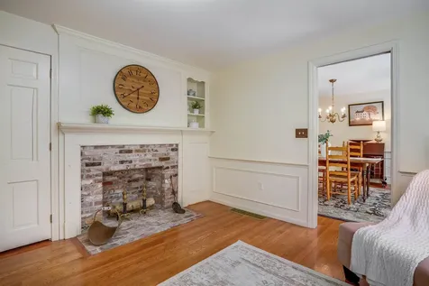 10 Nathaniel Drive Amherst NH 03031