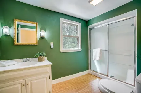 10 Nathaniel Drive Amherst NH 03031