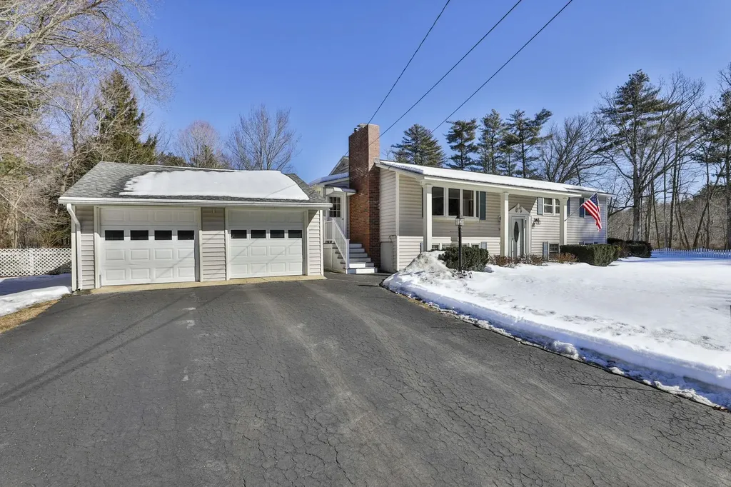 34 Currier Road Merrimack NH 03054