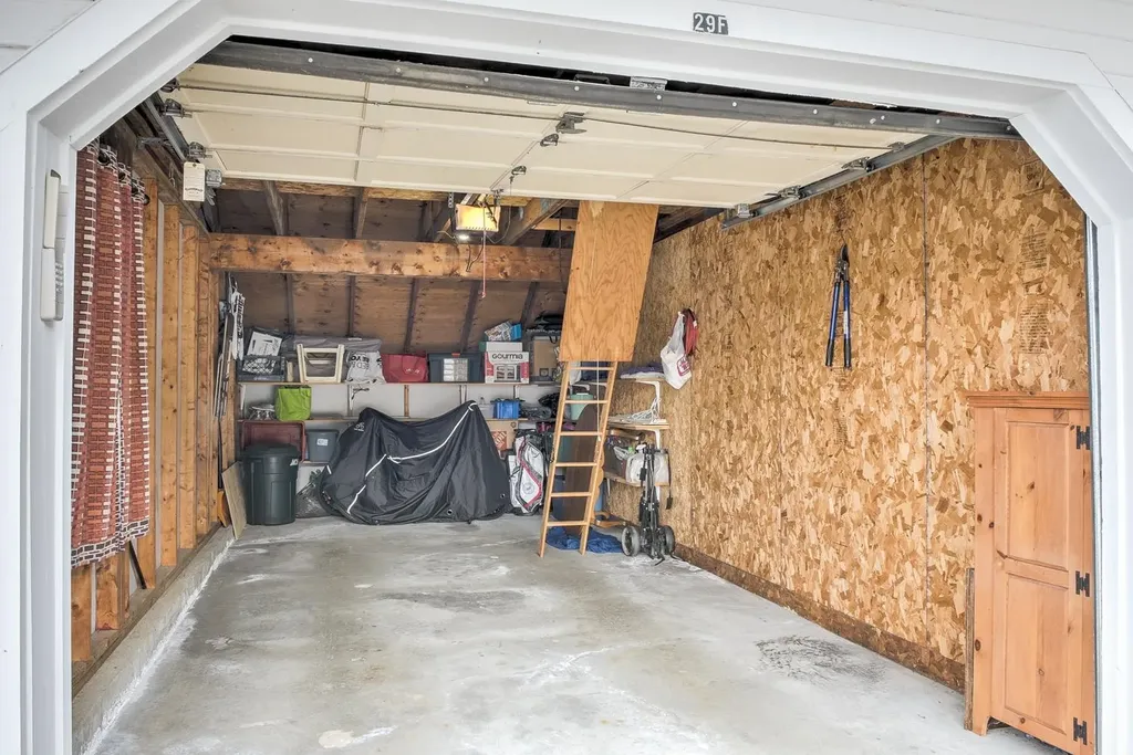 29f Windsor Court Keene NH 03431