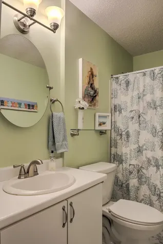 29f Windsor Court Keene NH 03431