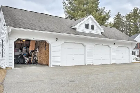 29f Windsor Court Keene NH 03431