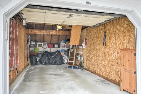 29f Windsor Court Keene NH 03431