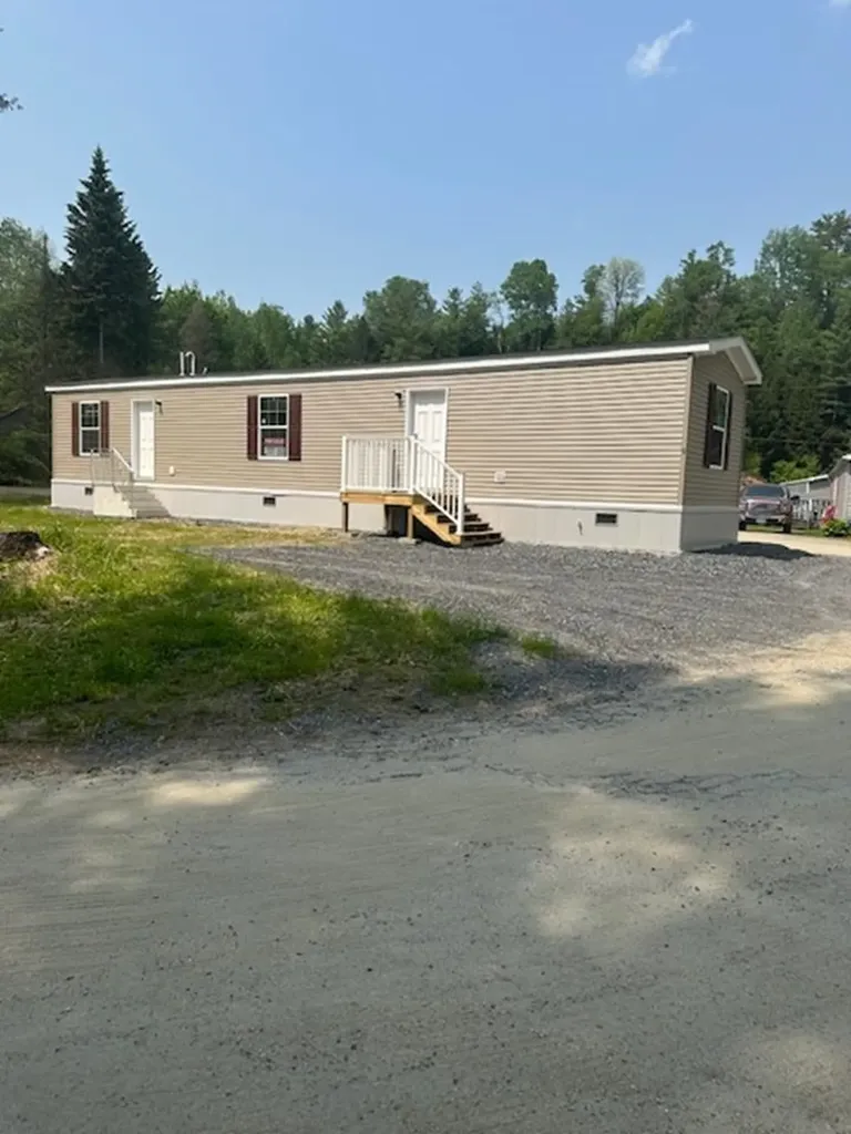 9 3rd Street St. Johnsbury VT 05819