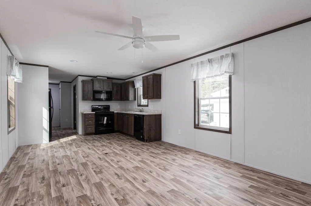 9 3rd Street St. Johnsbury VT 05819