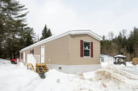 9 3rd Street St. Johnsbury VT 05819
