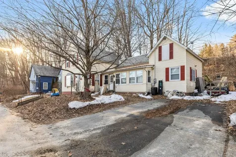 27 Spring Street Hinsdale NH 03451