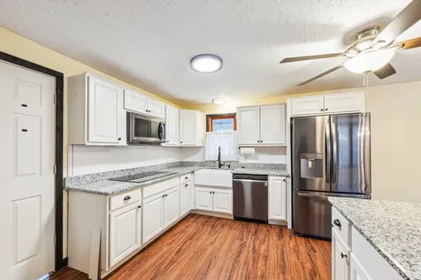 27 Spring Street Hinsdale NH 03451