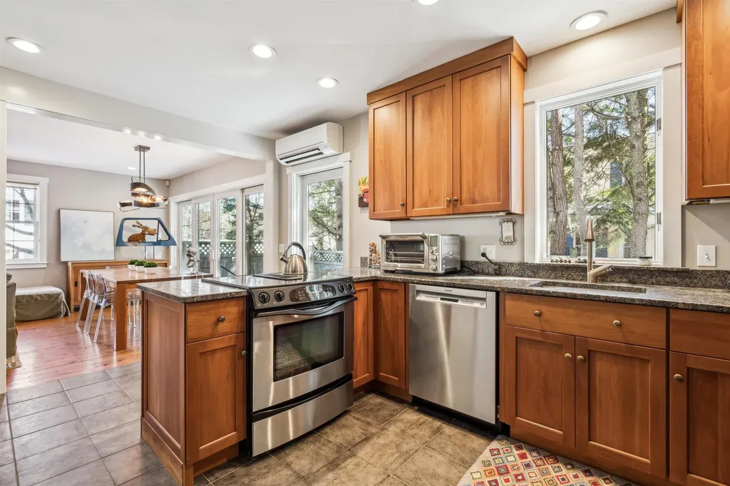 19 Linden Hill Street Woodstock VT 05091