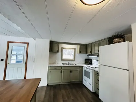 4 Cedar Street Colebrook NH 03576