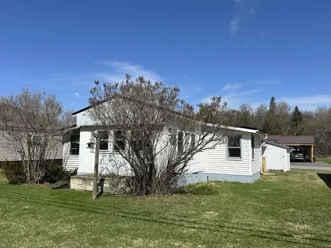 4 Cedar Street Colebrook NH 03576