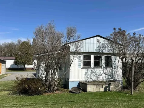 4 Cedar Street Colebrook NH 03576