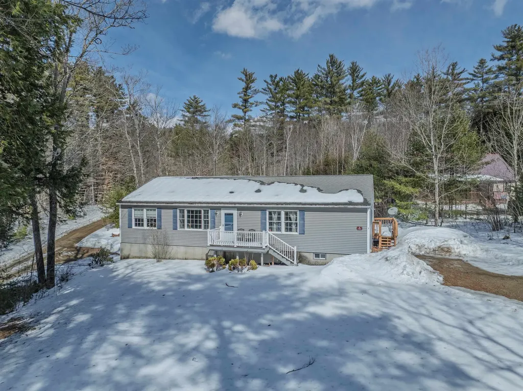 6 Pappys Trail Thornton NH 03285