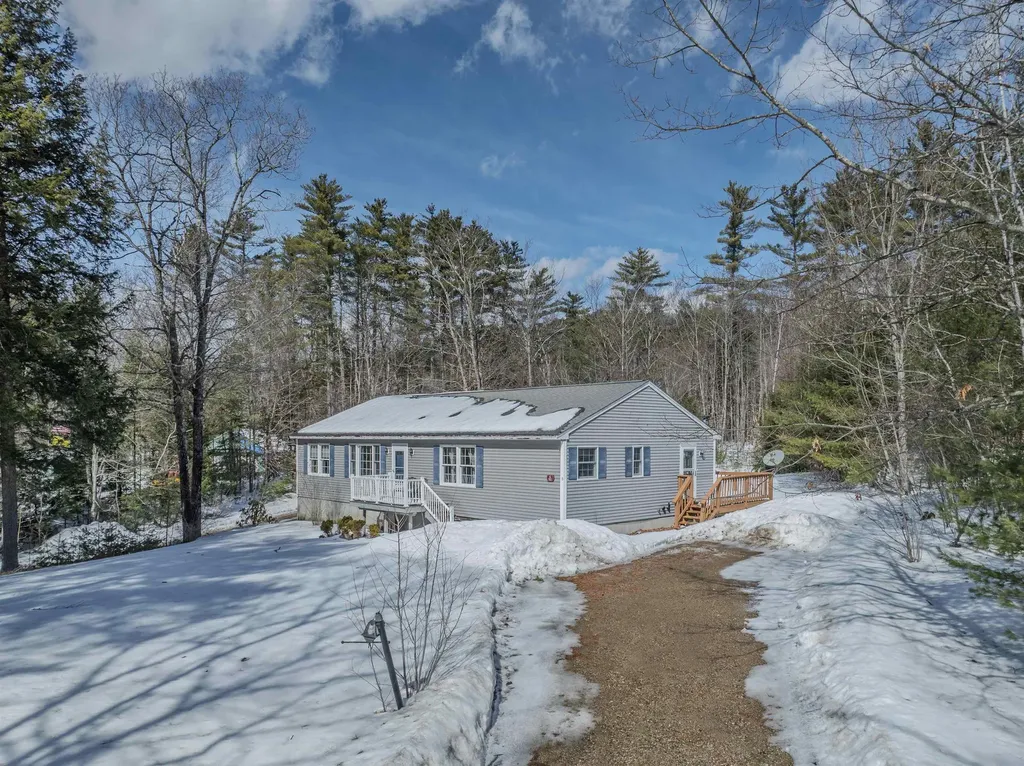 6 Pappys Trail Thornton NH 03285