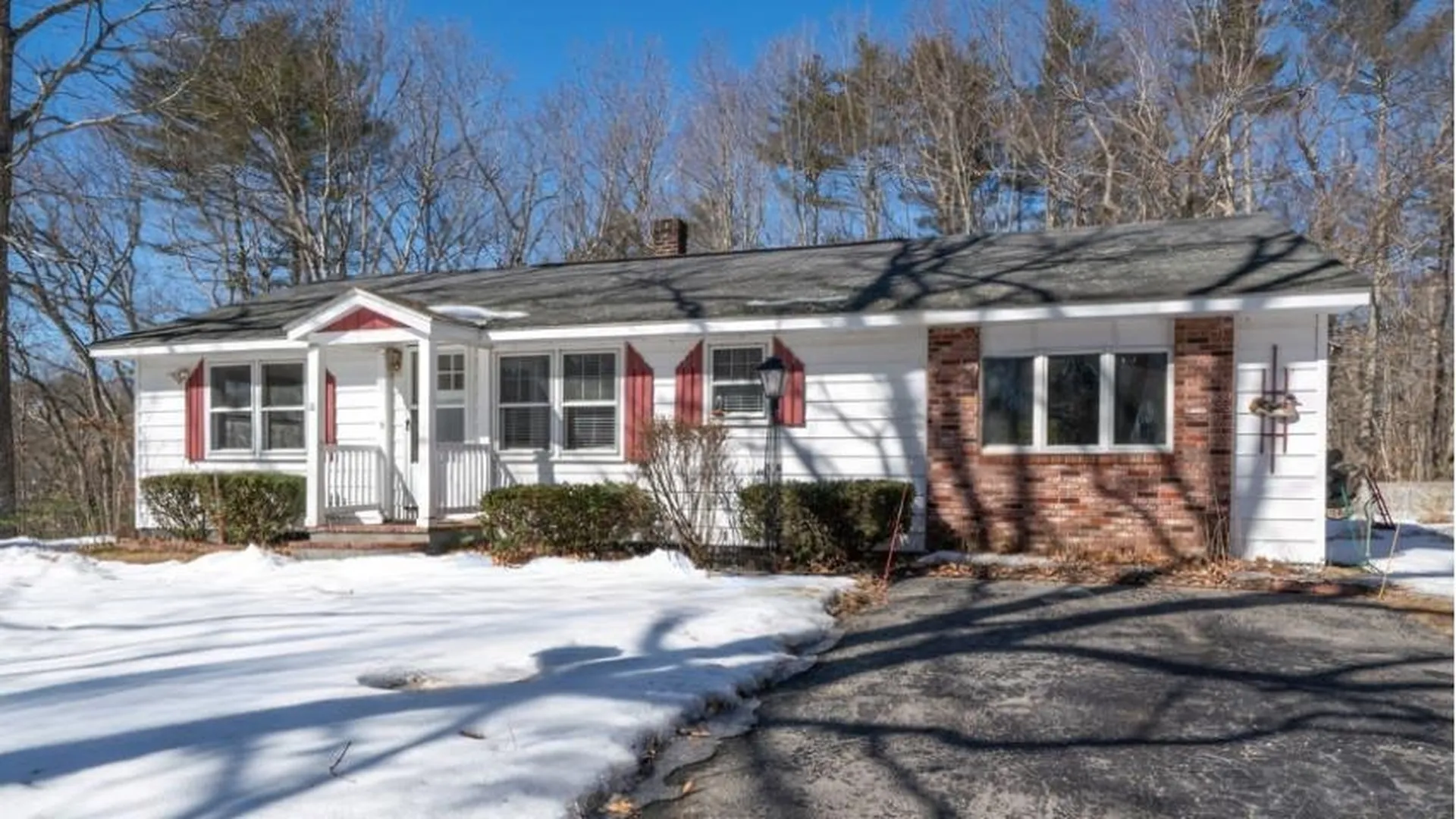 18 Pond Lane Fremont NH 03044