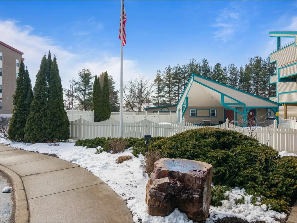 10 Kellogg Road Essex VT 05452