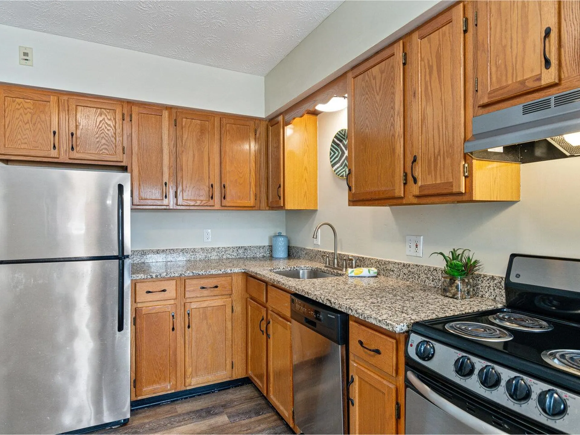 10 Kellogg Road Essex VT 05452