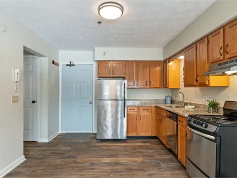 10 Kellogg Road Essex VT 05452