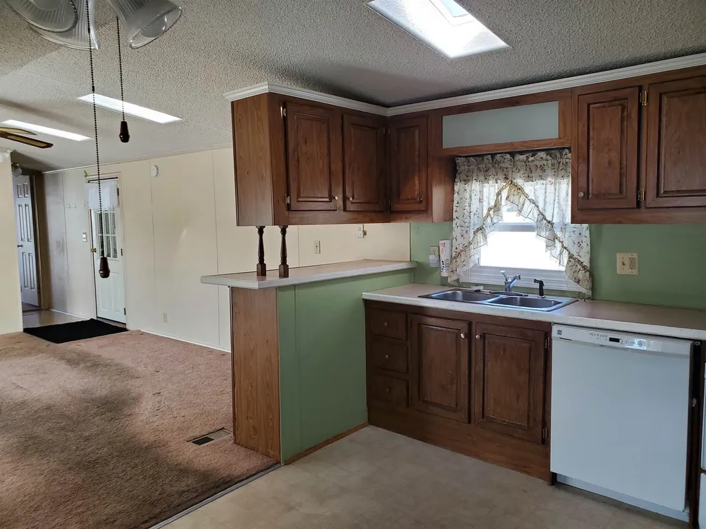 22 Rudsboro Road Lebanon NH 03766