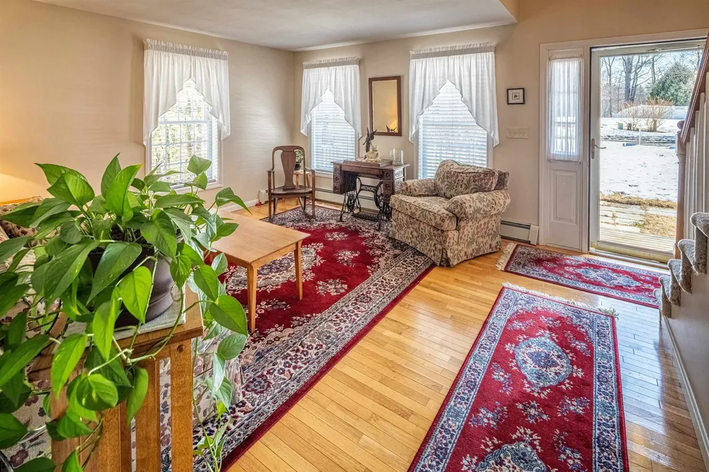 47 Cherrywood Drive Dover NH 03820