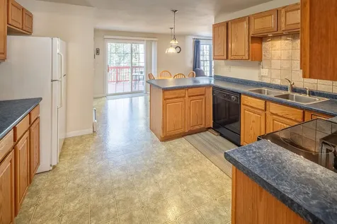 47 Cherrywood Drive Dover NH 03820