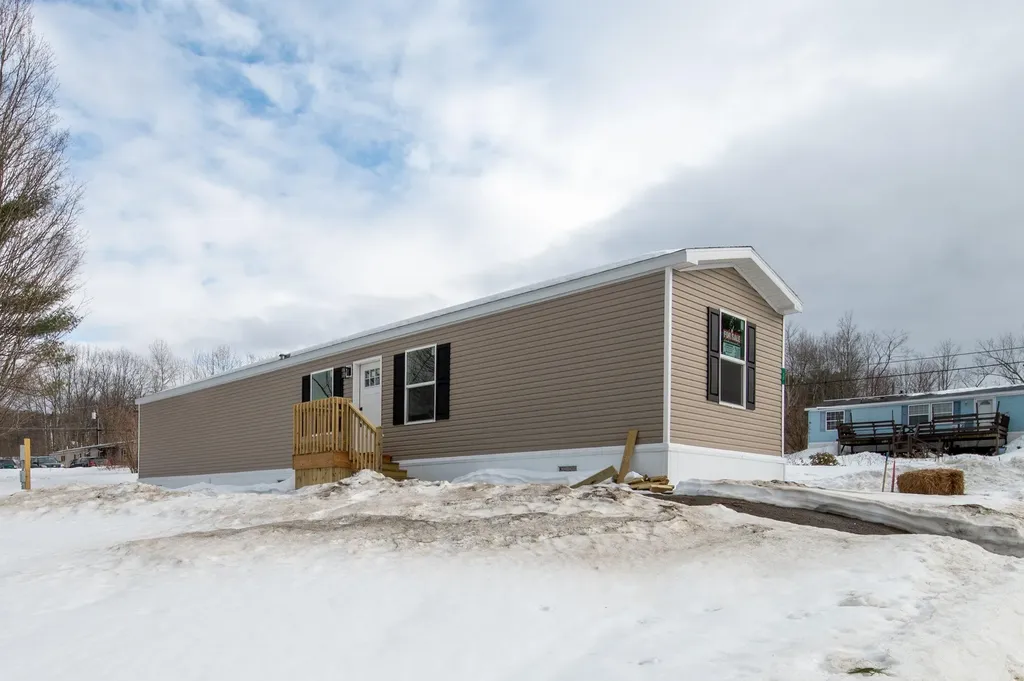 32 Oak Lane Springfield VT 05156