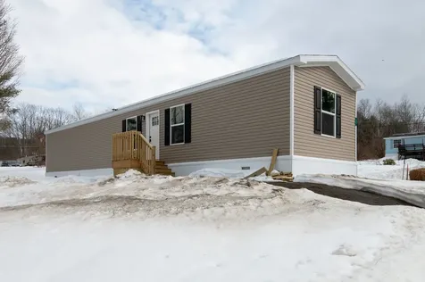 32 Oak Lane Springfield VT 05156