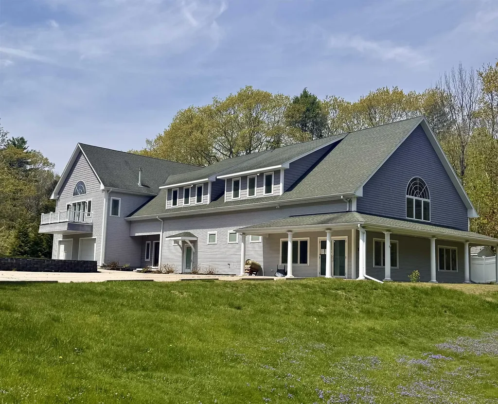 1376 Us Route 1 York ME 03902