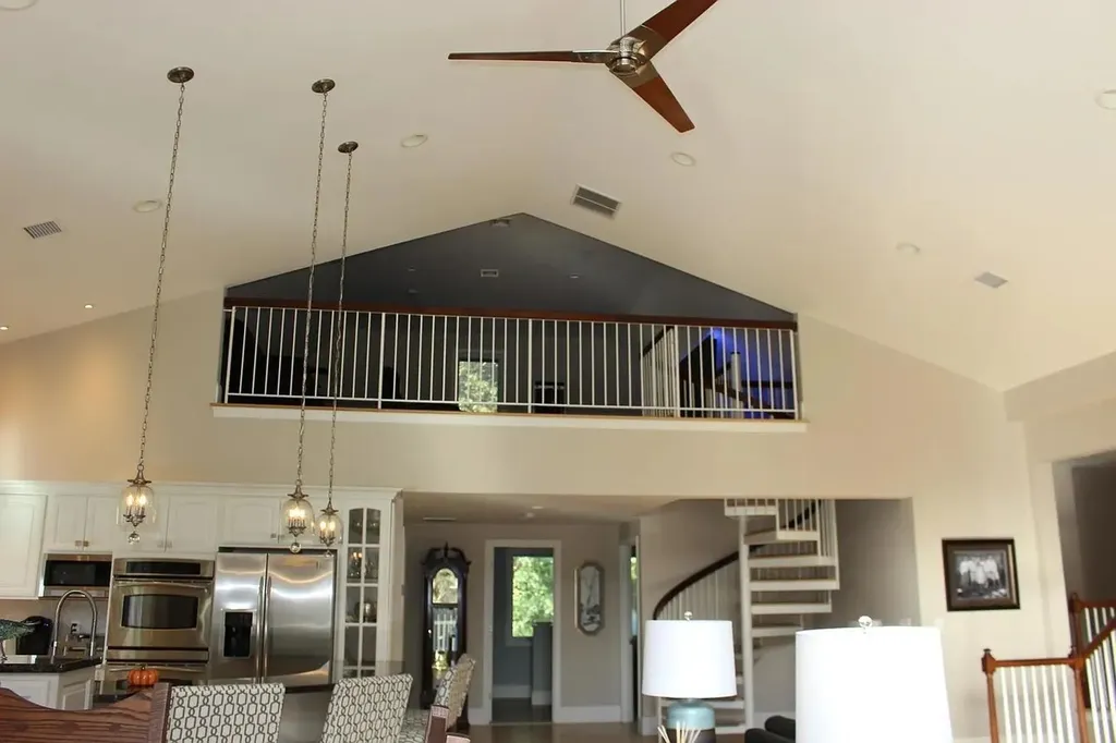 1376 Us Route 1 York ME 03902