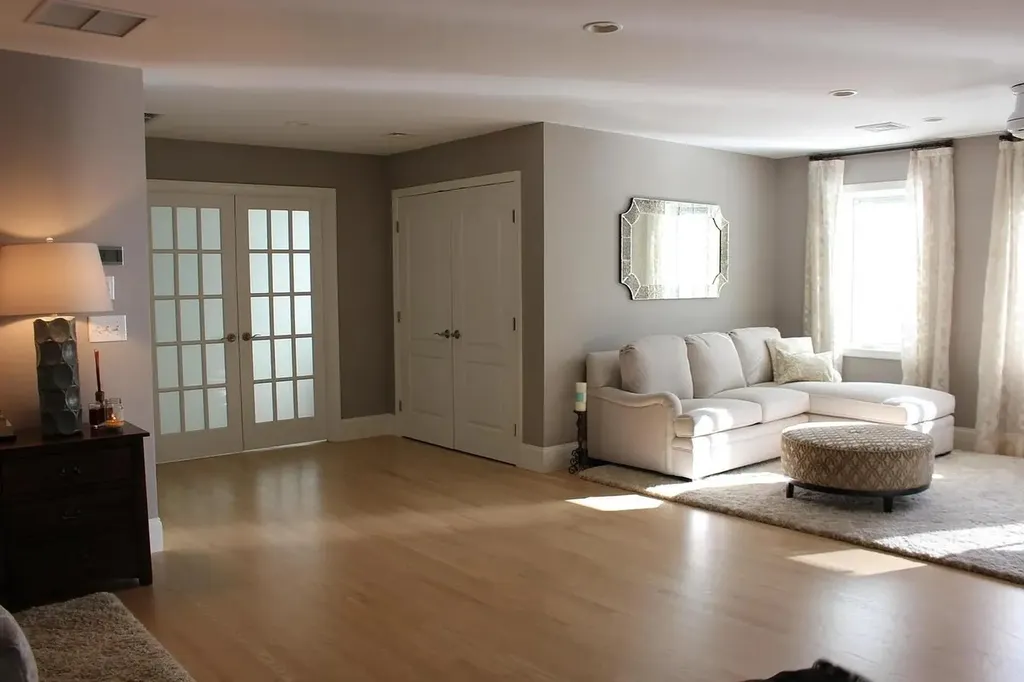 1376 Us Route 1 York ME 03902