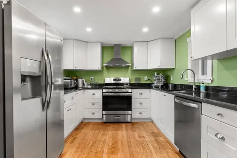 240 Main Avenue South Hampton NH 03827