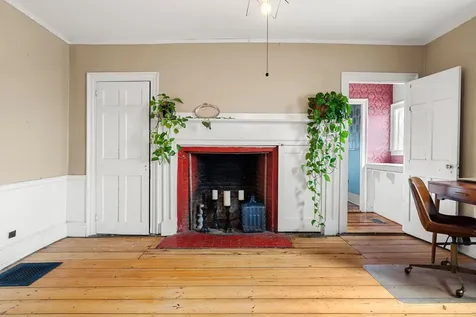 240 Main Avenue South Hampton NH 03827