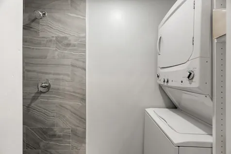 240 Main Avenue South Hampton NH 03827