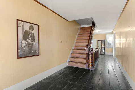 240 Main Avenue South Hampton NH 03827