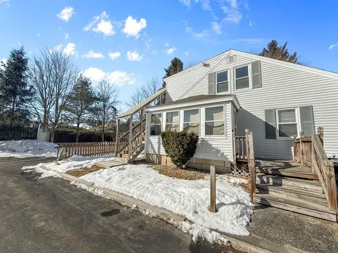 668 Mast Road Manchester NH 03102