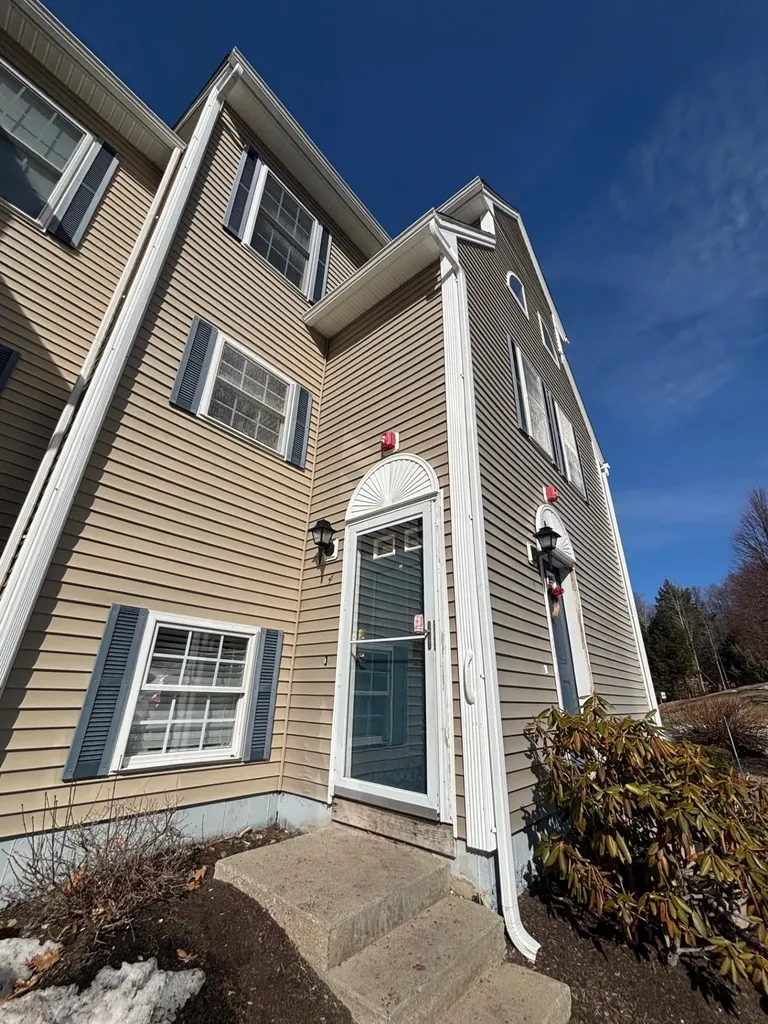 34 Shane Way Laconia NH 03246