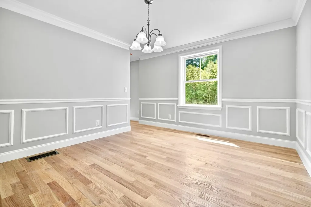 4 Lorelai Way Nashua NH 03062