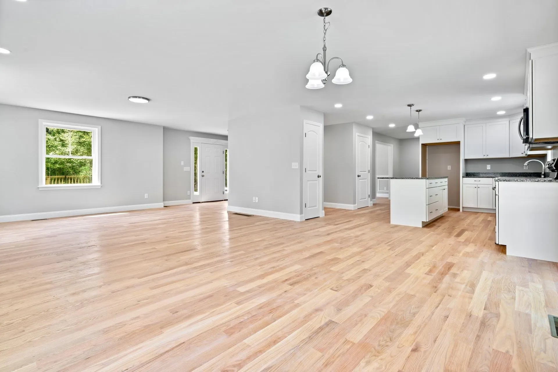 4 Lorelai Way Nashua NH 03062