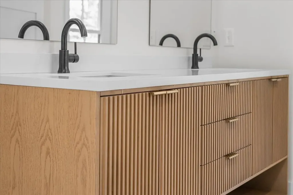 539 Thomas Lane Stowe VT 05672