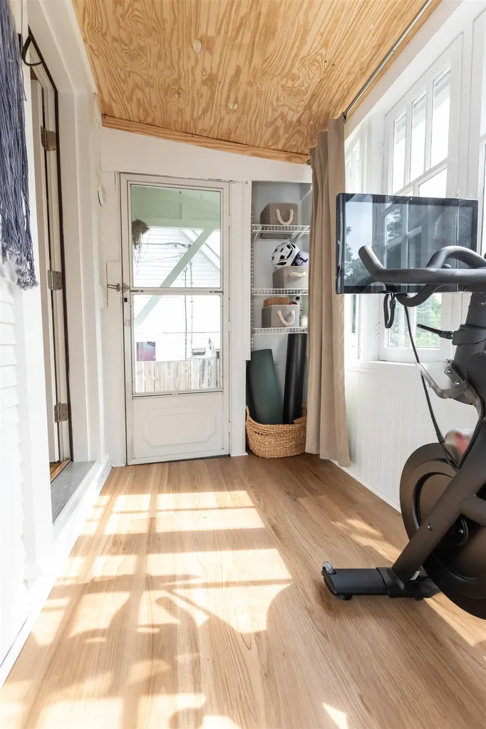 18 Grove Street Burlington VT 05401